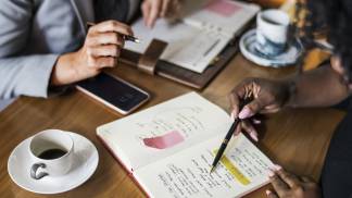 businesspartners-meeting-cafe